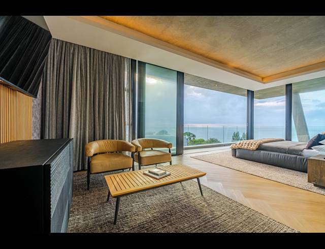 4 BEDROOM FREEHOLD FOR SALE IN ZULULAMI LUXURY COASTAL ESTATE